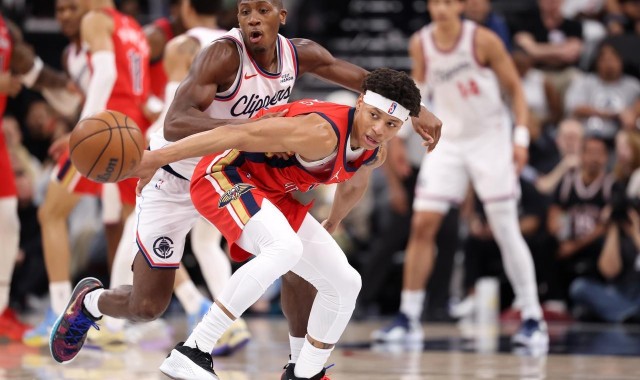 百家乐规则-继续北伐！小卡复出23+3+5刷新纪录！打爆鹈鹕，快船锋线两大奇兵