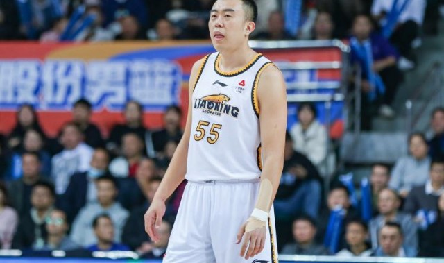 上季季后赛出局后动情落泪 韩德君：该陪陪家庭&amp;amp;孩子&amp;amp;老爸老妈了