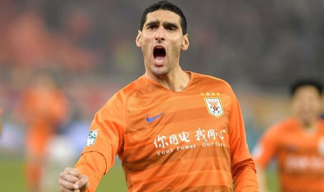 百家乐网站入口-费莱尼公开回应：不退役还想踢2年 已有欧洲队报价