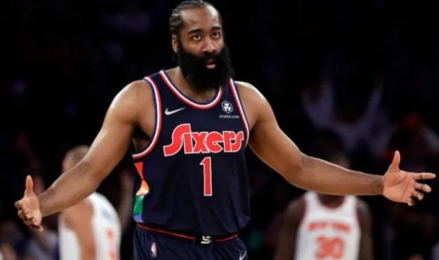 下载-哈登续约前景引发热议 ESPN名记：3年1.1亿更合理